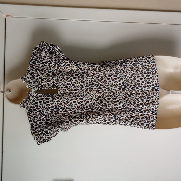 THML High Neck Ruffled Cap Sleeve Top S Leopard Crinkled Gauze 50off3 - Picture 2 of 7
